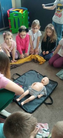 b_1024_768_0_00_images_2023_2024_Swietlica_Pierwsza_pomoc_428678456_863738702220746_7822875086630313013_n